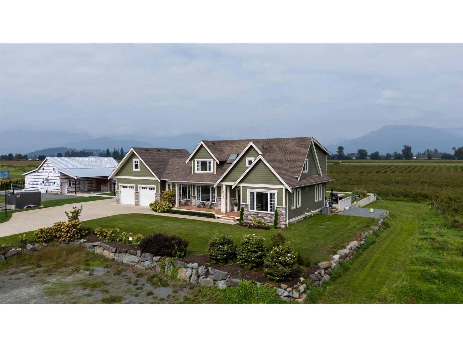49111 CHILLIWACK CENTRAL ROAD|East Chilliwack