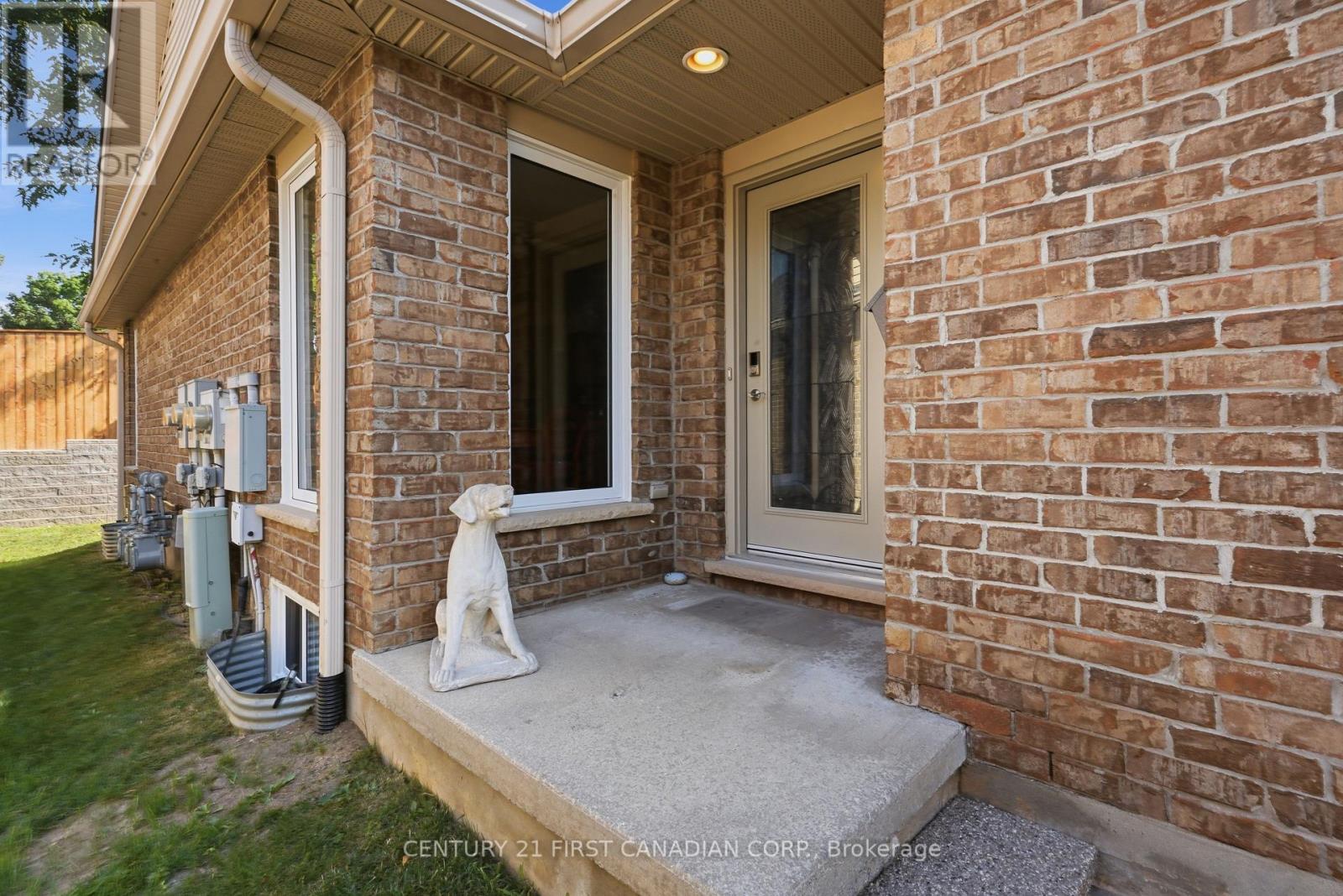 9 - 1853 BLACKWATER ROAD
