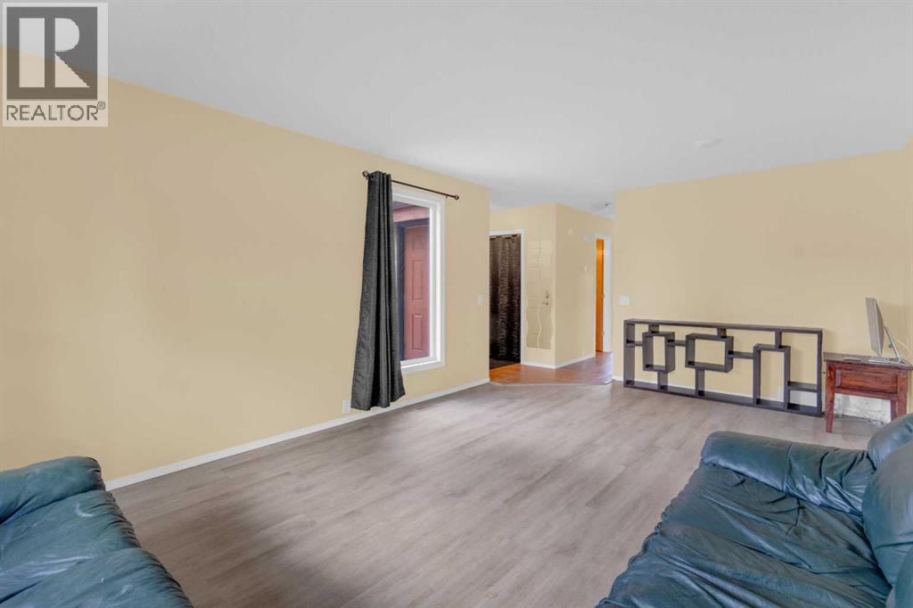 403 Cannington Close SW