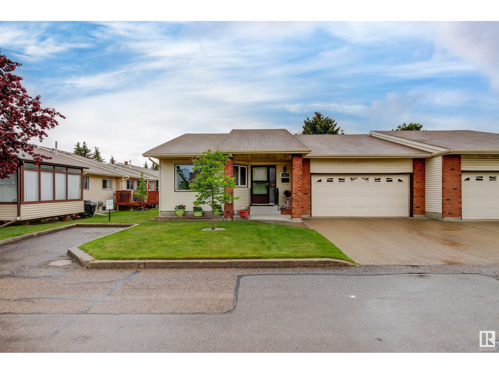10632 153 AV NW