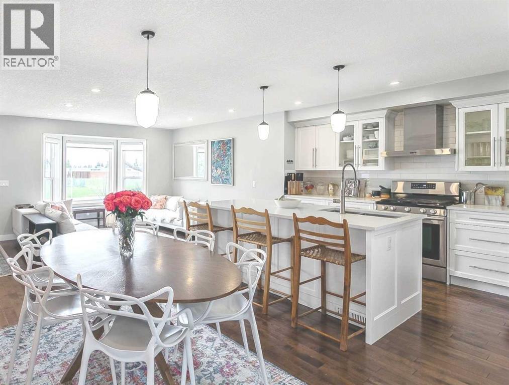 95 Hillgrove Crescent SW