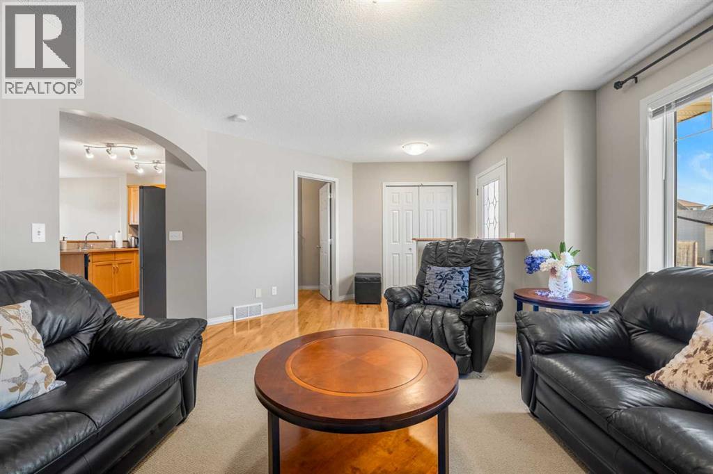 83 Saddlebrook Gardens NE