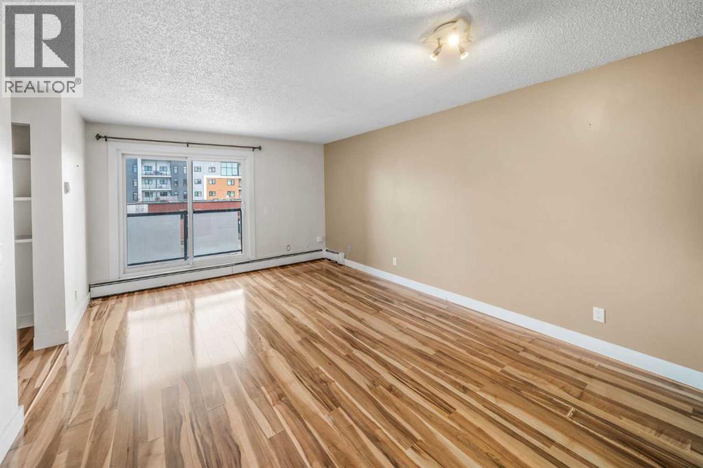 303, 1915 26 Street SW