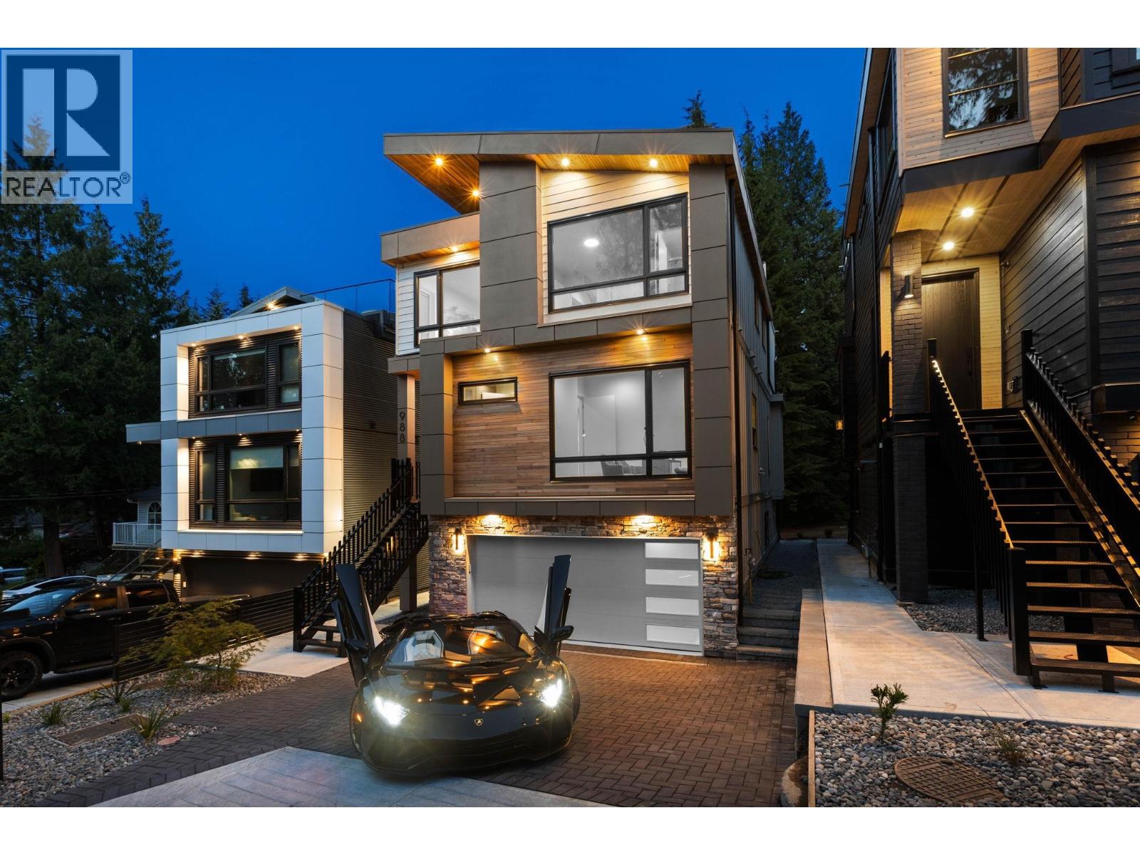 988 SEAFORTH WAY