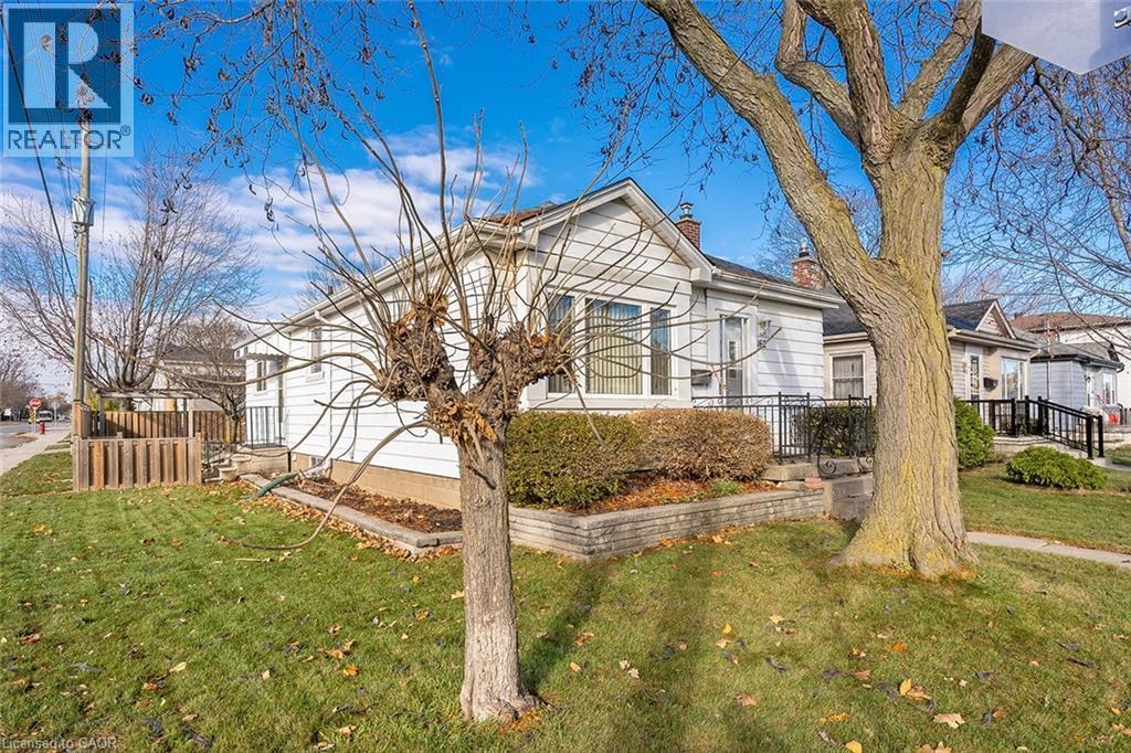 162 EAST 18TH Street