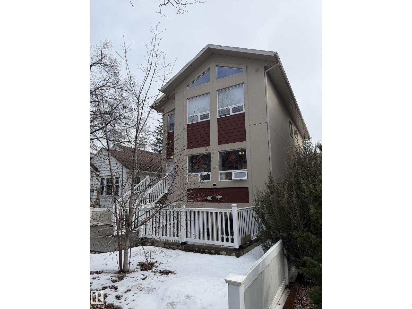 8607 108A ST NW