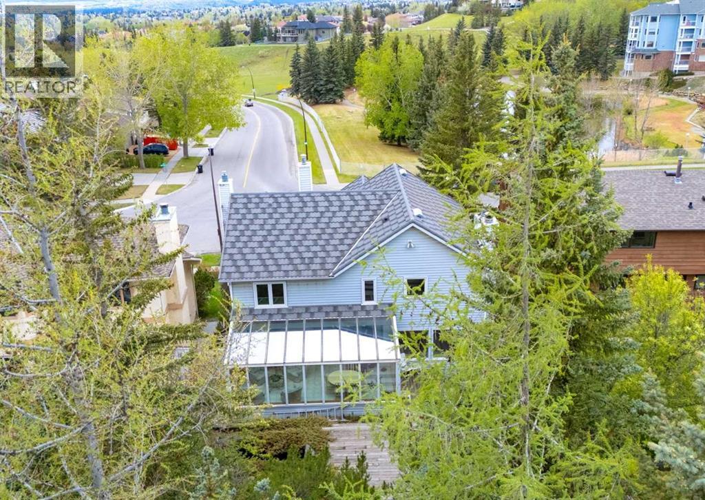 164 Hawksbrow Drive NW