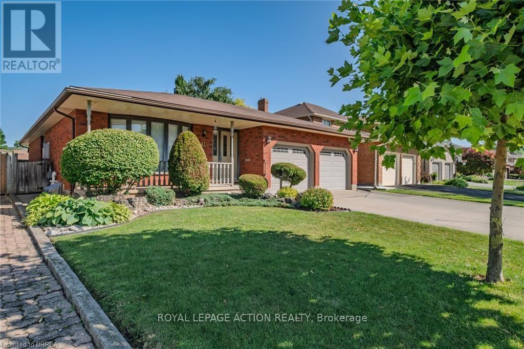 41 ROYAL OAK DRIVE