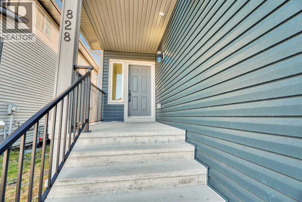 828 Edgefield Street