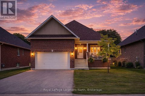 12 NATURES TRAIL Wasaga Beach ON L9Z0H4