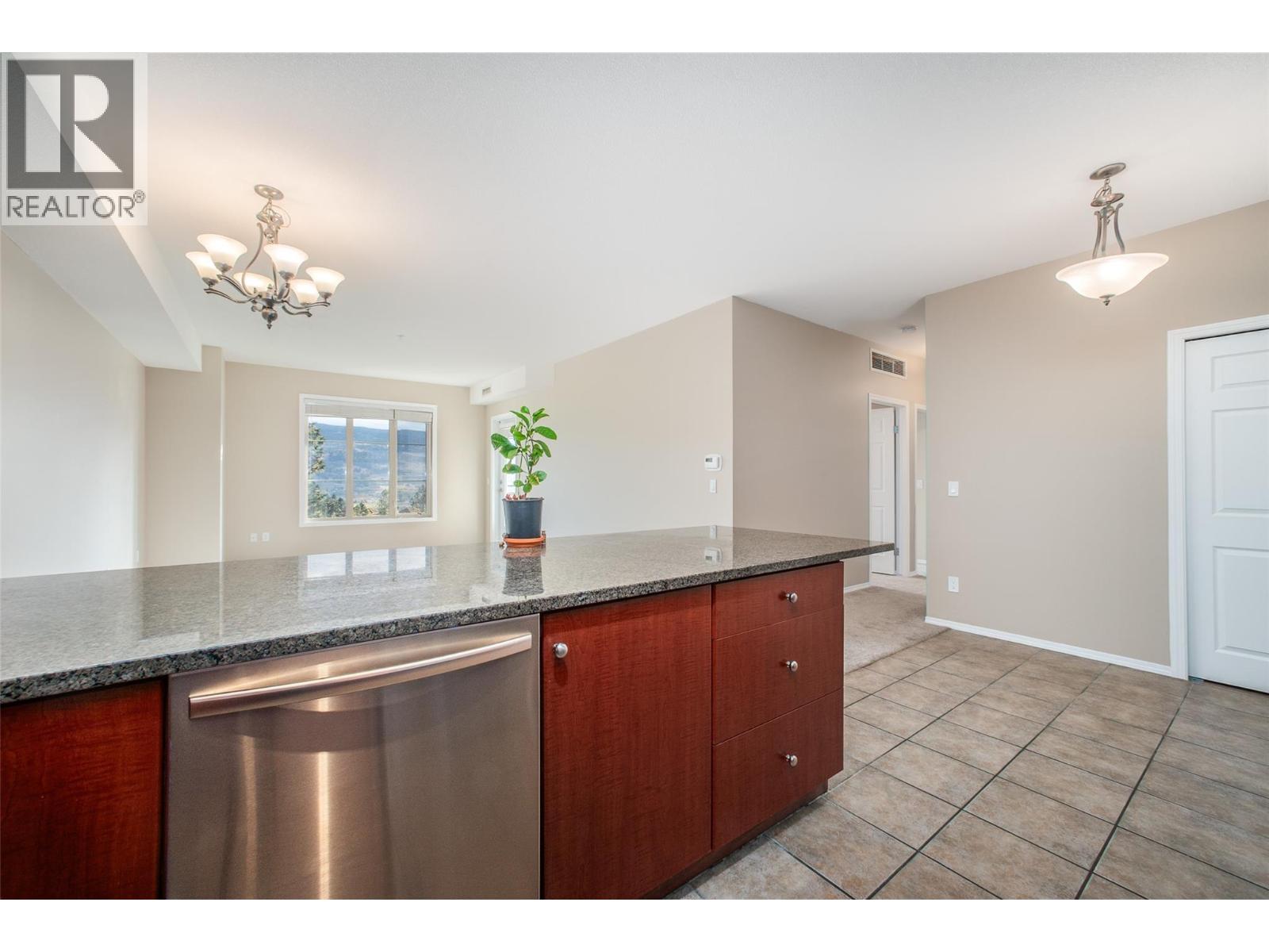 1875 Country Club Drive Unit# 1514