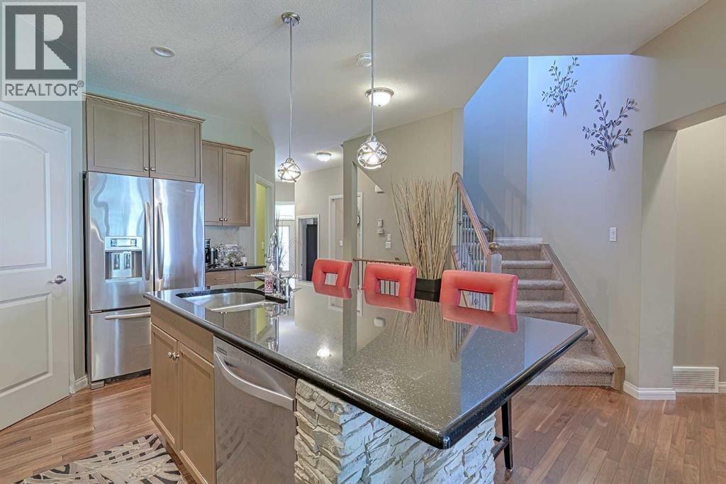 223 Sunset Square