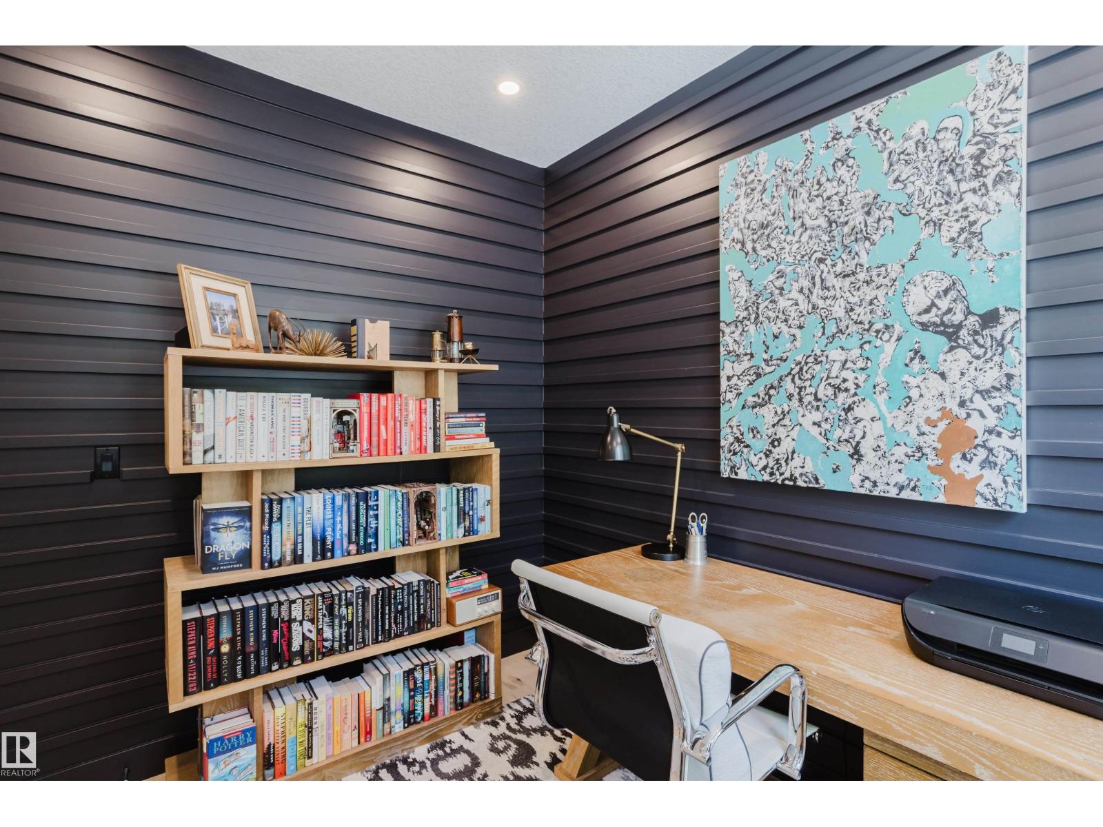 10833 140 ST NW