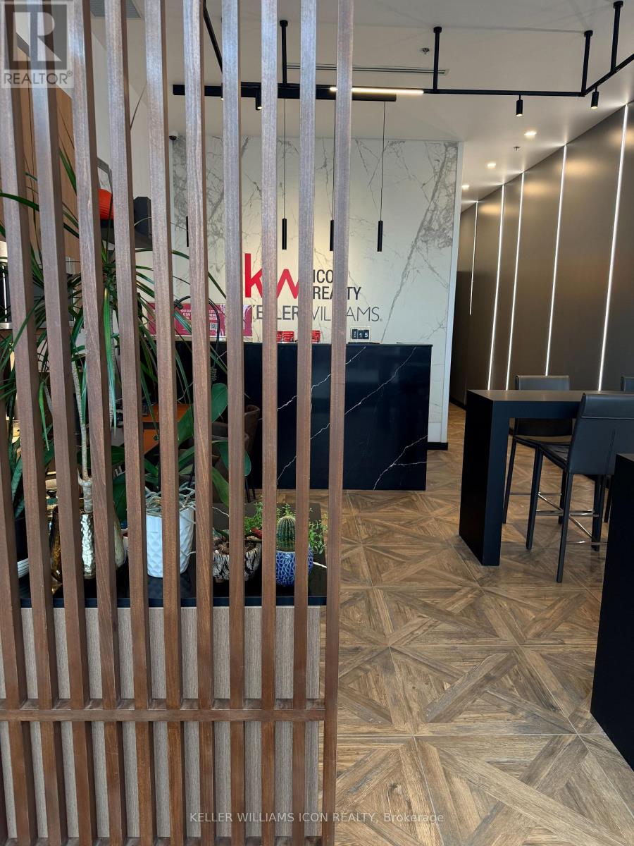 6 - 224 HUNT CLUB ROAD