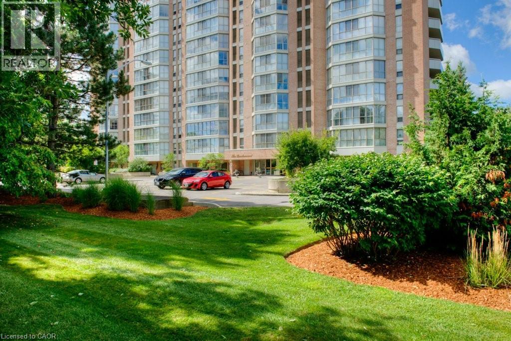 265 WESTCOURT Place Unit# PH9
