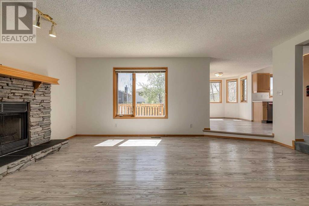 29 Riverside Circle SE