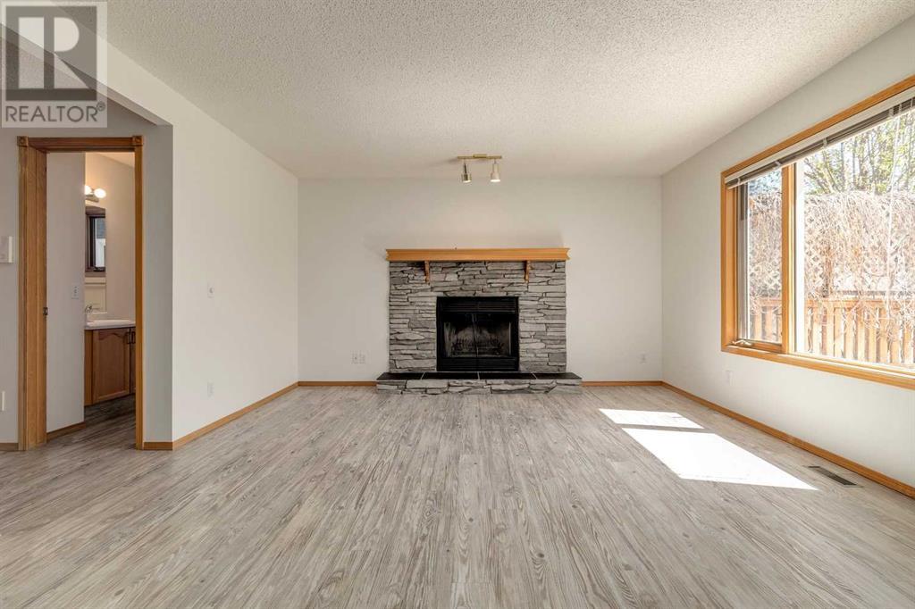 29 Riverside Circle SE