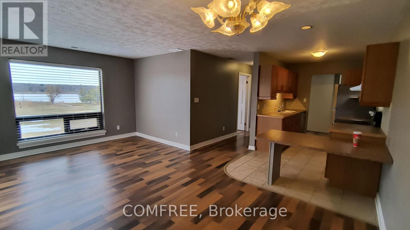 401 - 1717 2ND AVENUE E