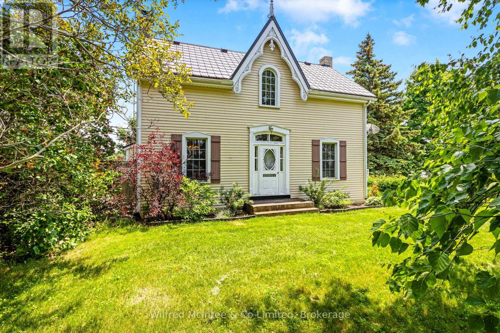952 BRUCE ROAD 23