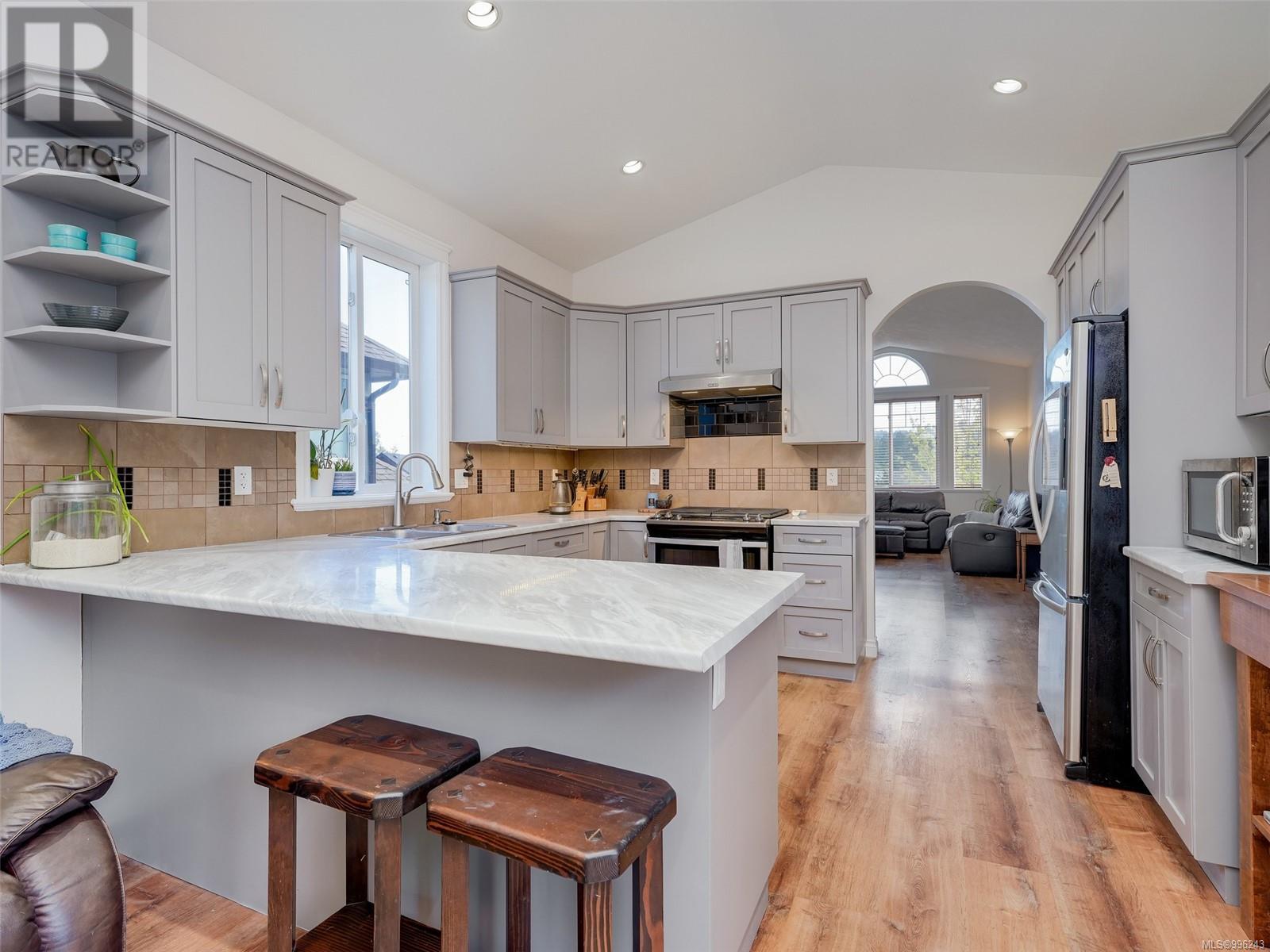 3718 Ridge Pond Dr