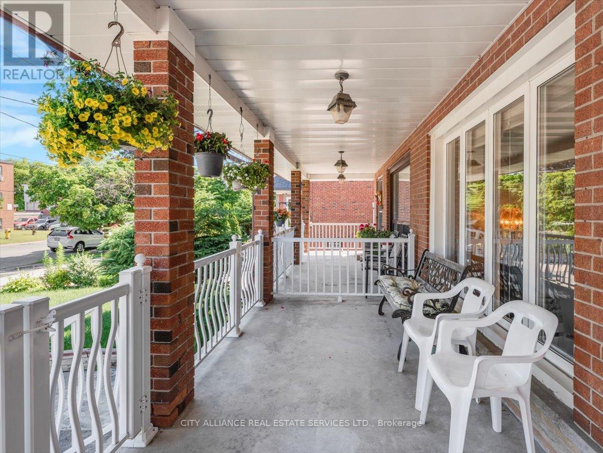 122 BROOKHAVEN DRIVE