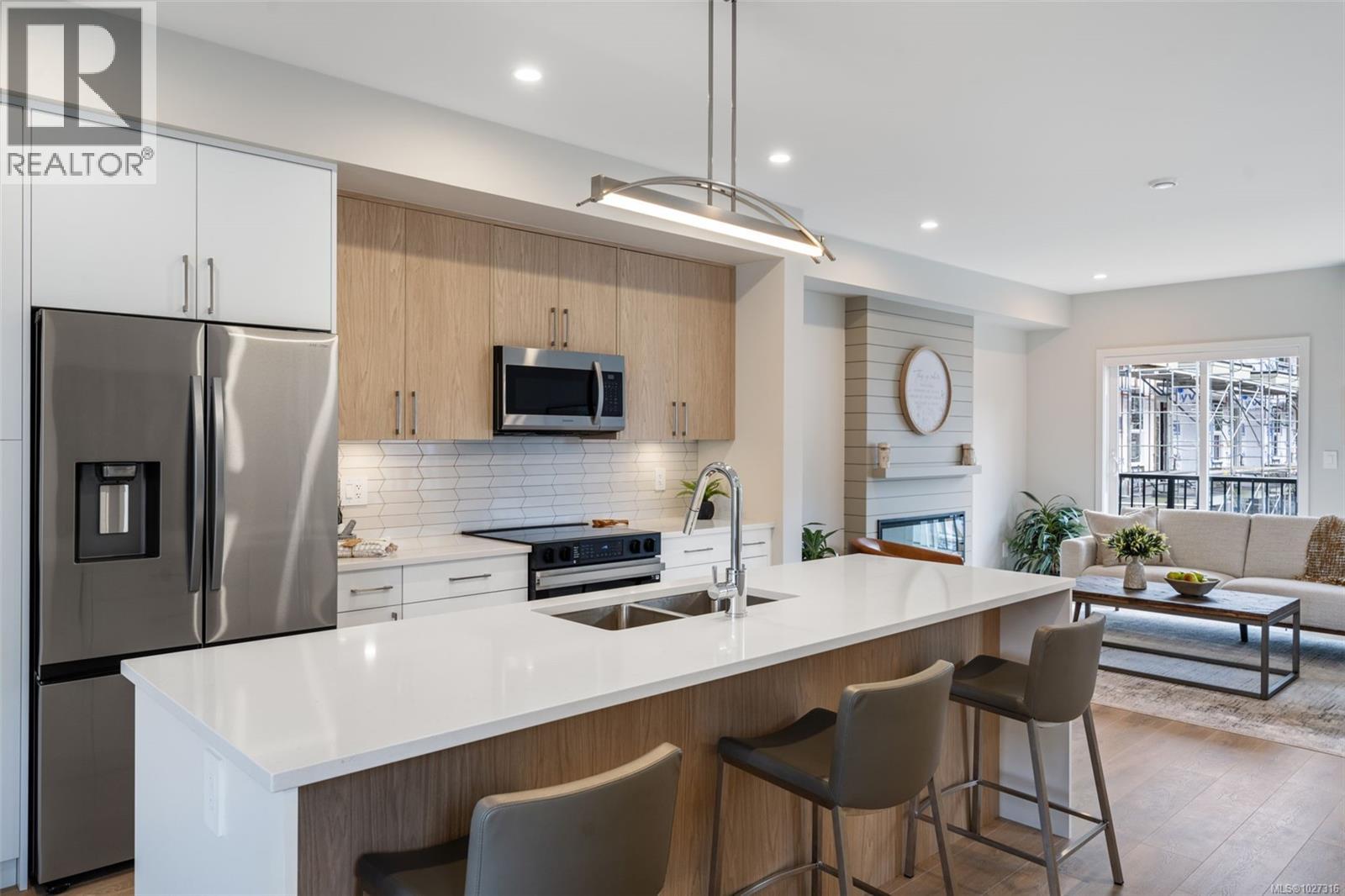 1209 Arcadiawood Crt