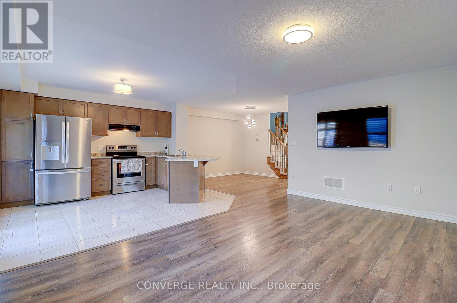 2434 MOONLIGHT CRESCENT