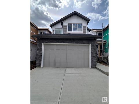 3964 Wren LO NW Edmonton AB T5S0T1