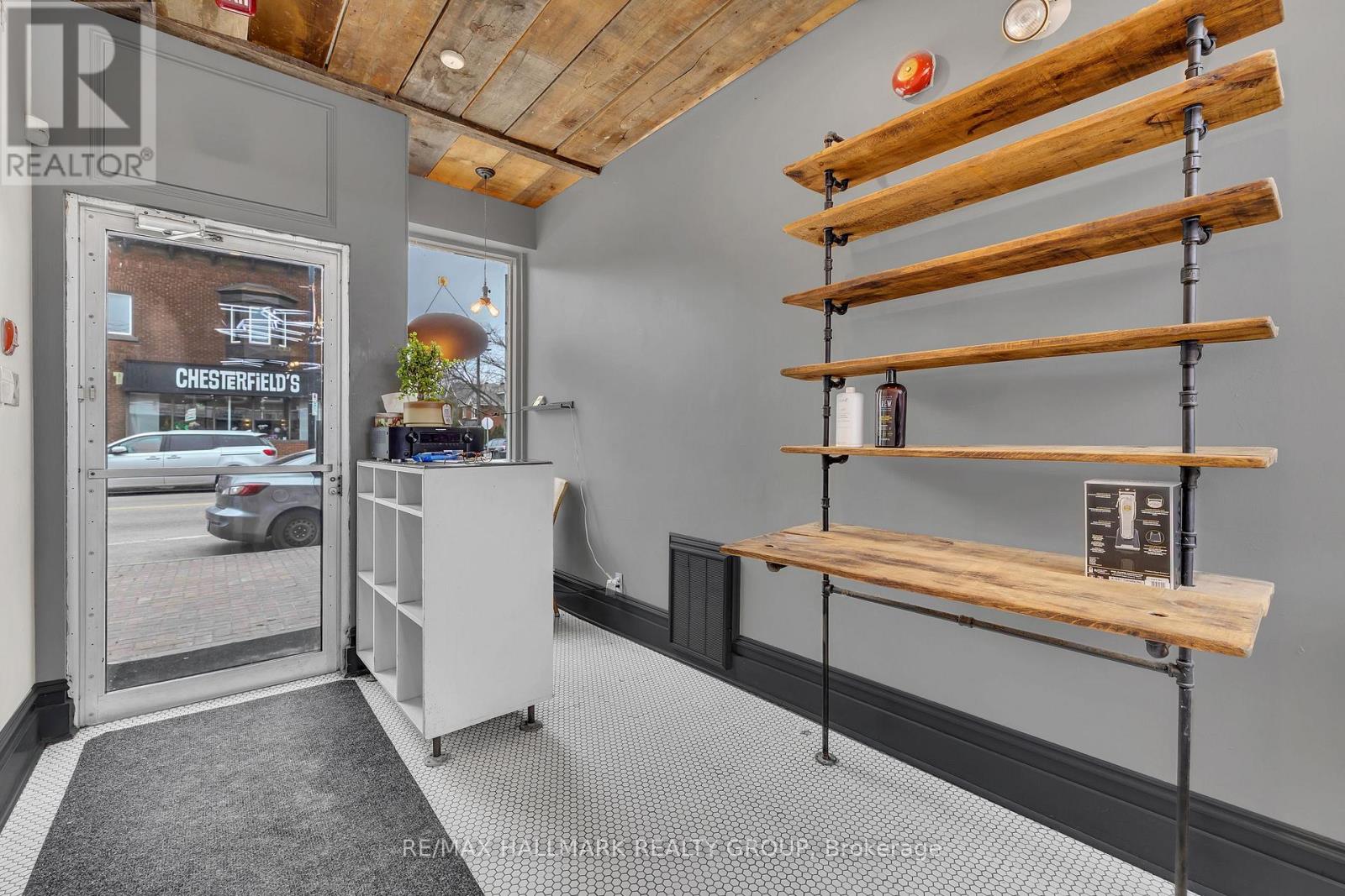 1309 WELLINGTON STREET