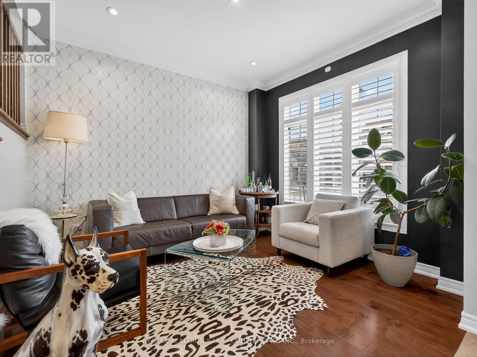 3225 SALTAIRE CRESCENT