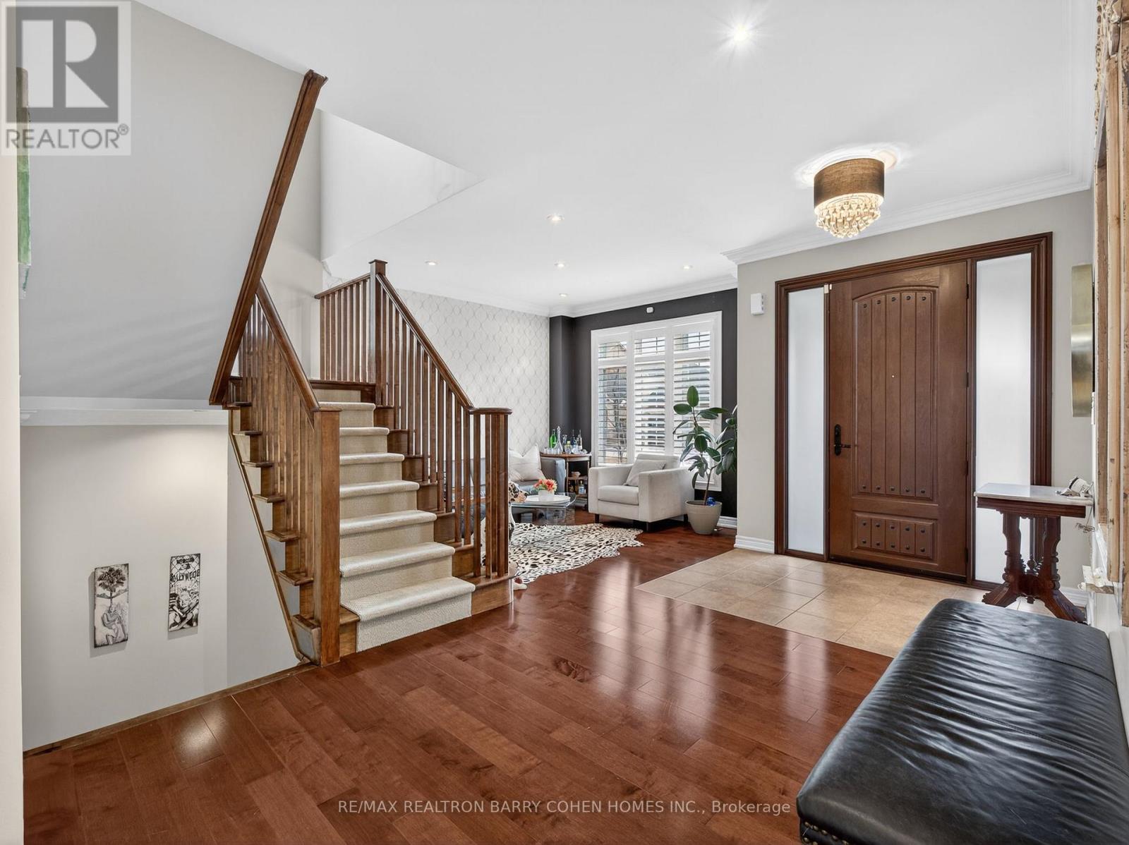 3225 SALTAIRE CRESCENT