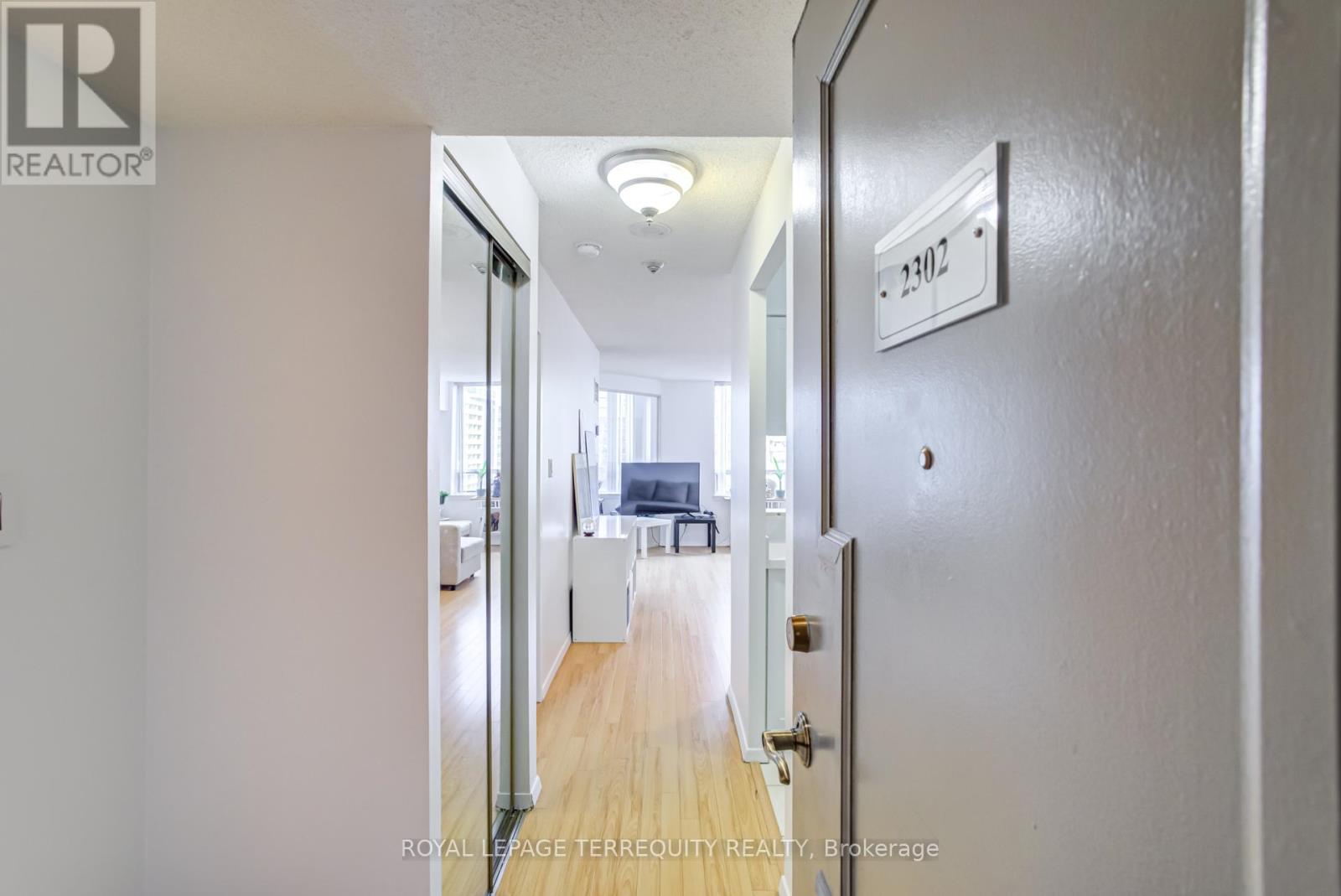 2302 - 633 BAY STREET
