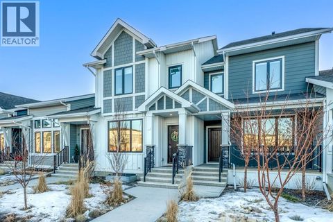 5 Larkspur Bend Okotoks AB T1S3K7