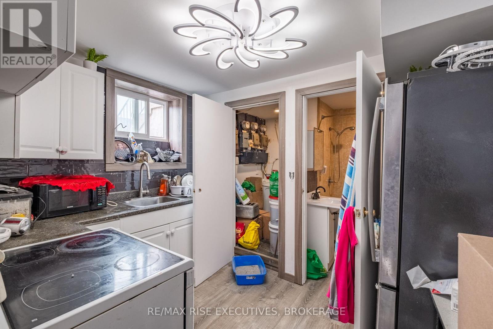 61 SEVENTH AVENUE