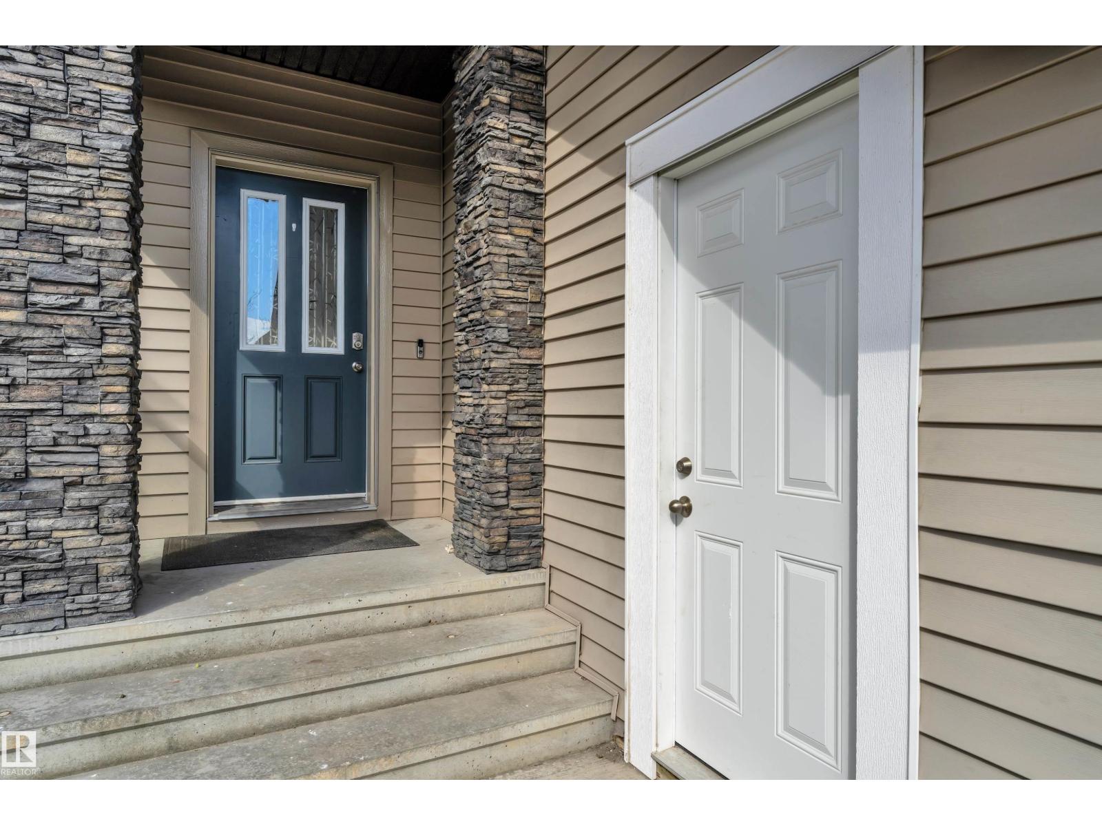 642 ADAMS WY SW