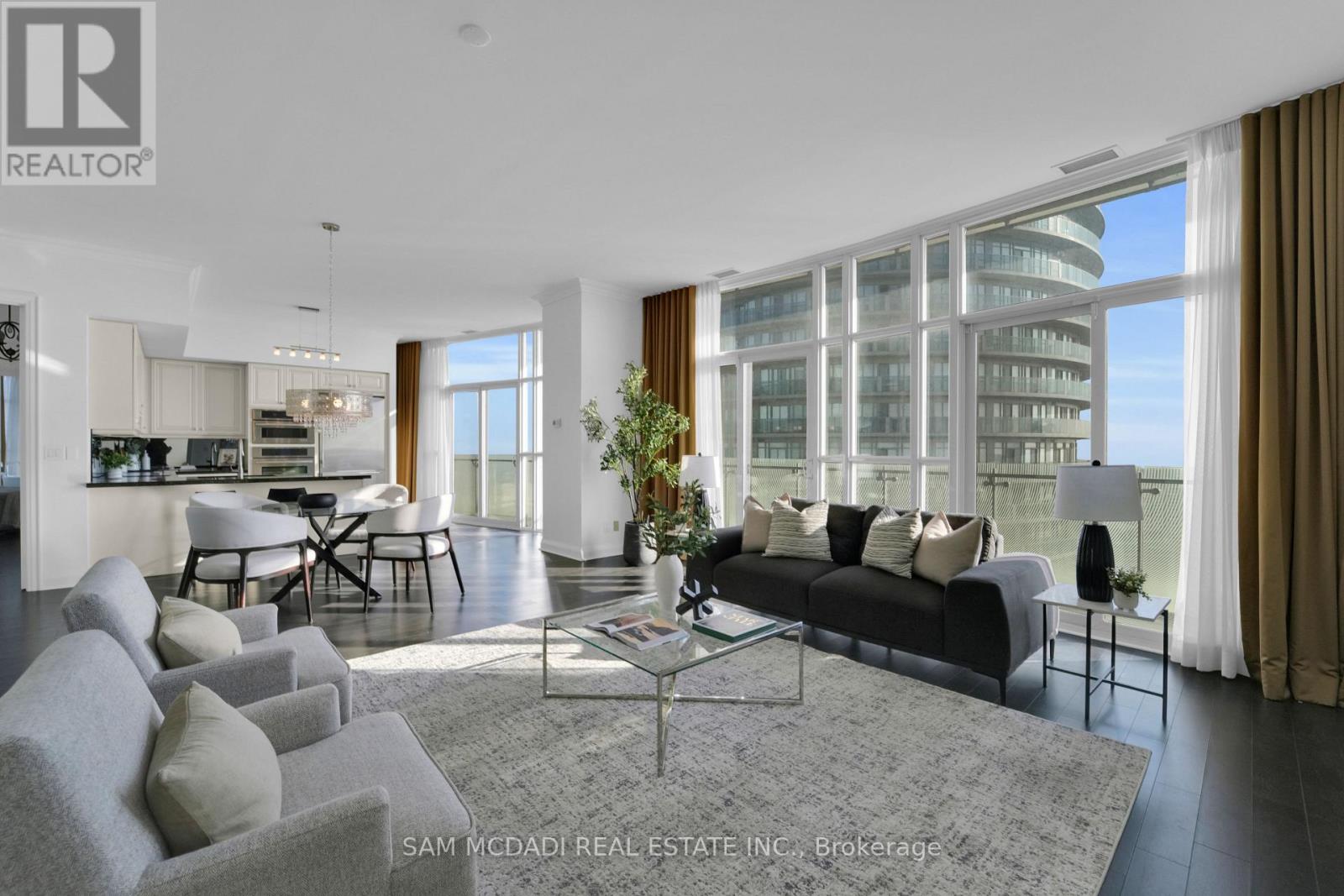 PH3 - 50 ABSOLUTE AVENUE