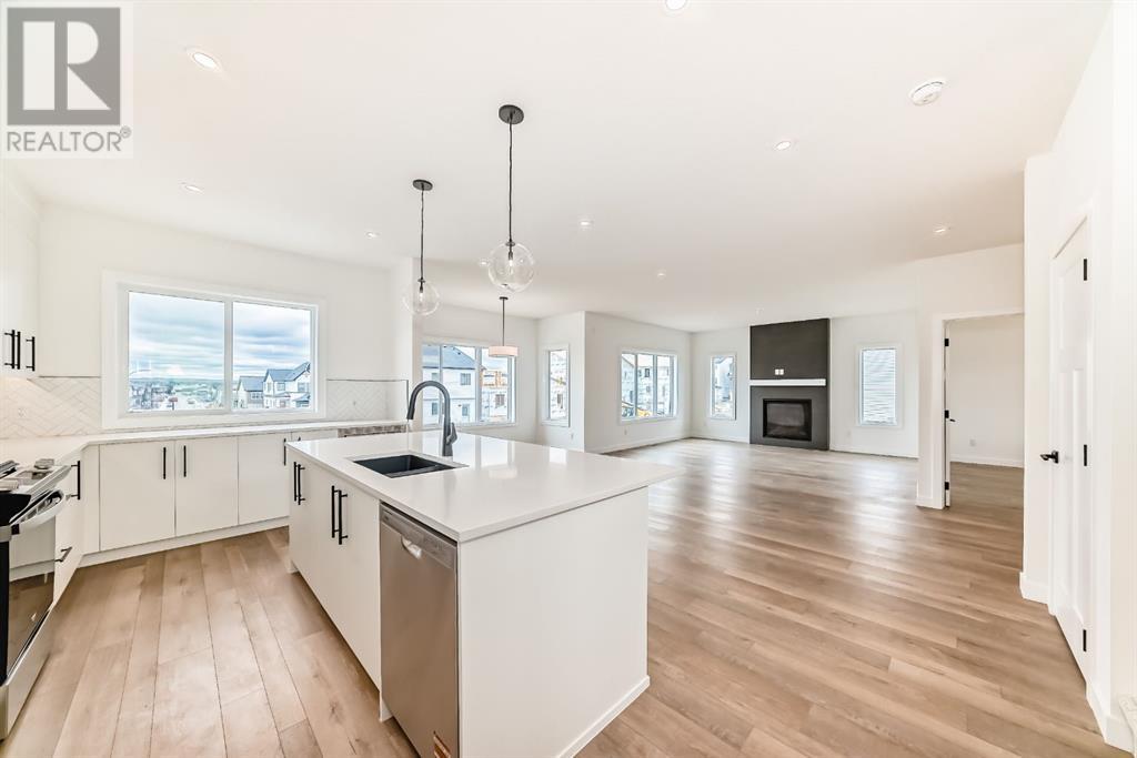371 Carringvue Grove NW