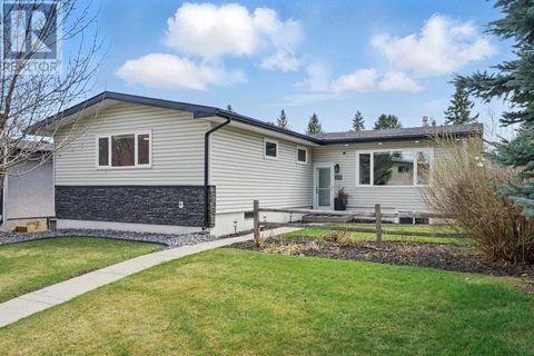 27 Brampton Crescent SW Calgary AB T2W0Y3