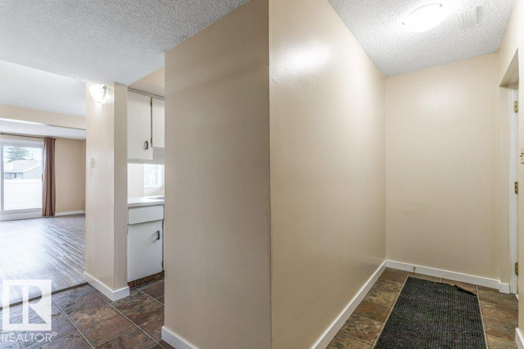 283 LANCASTER TC NW
