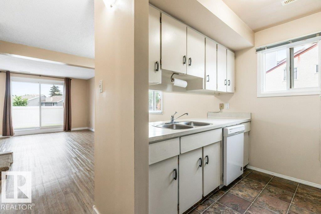 283 LANCASTER TC NW
