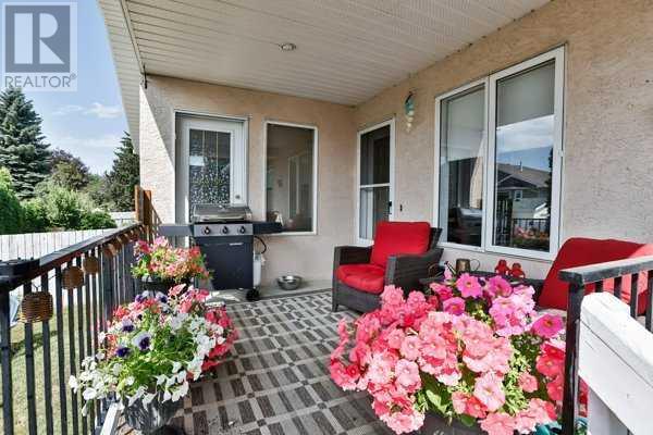 162 Heritage Place W