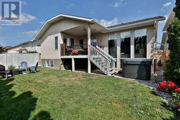 162 Heritage Place W