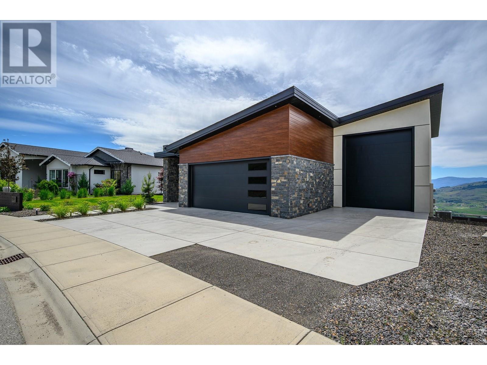 632 Hart Place