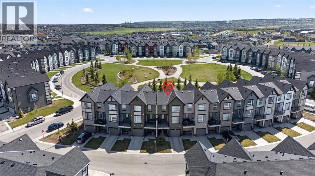 86 Evanscrest Manor NW