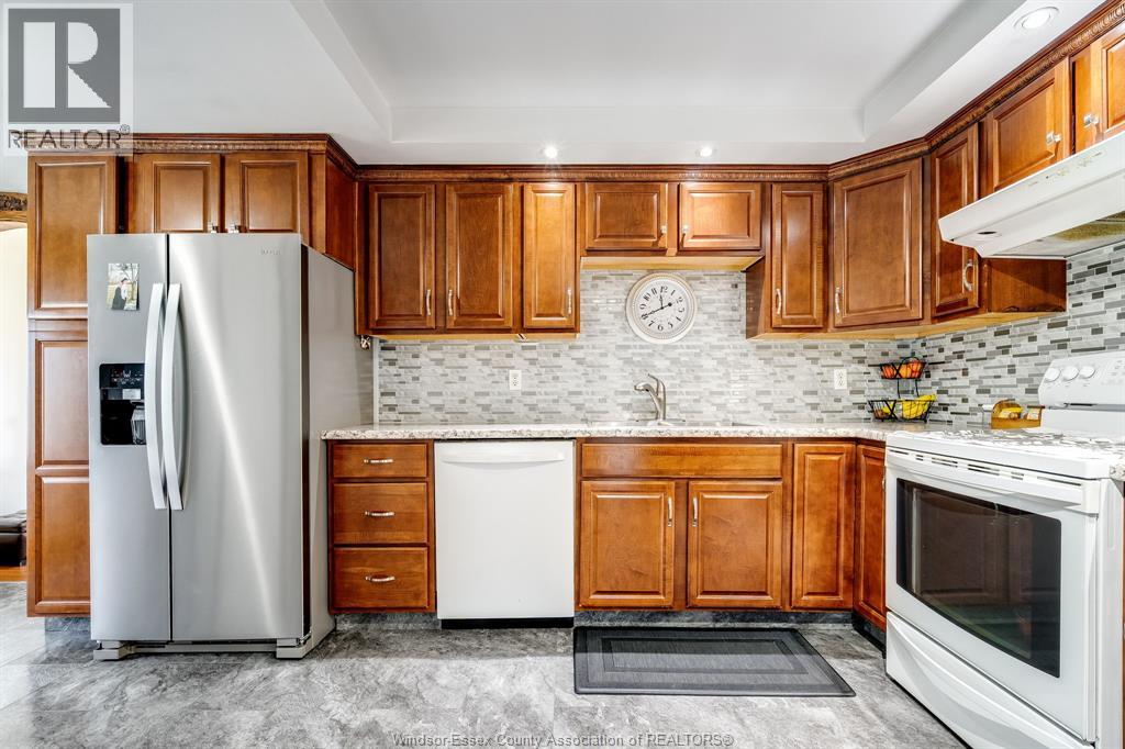 881 Talbot Trail