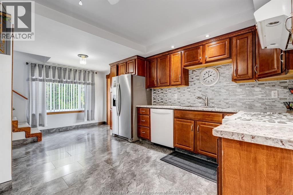 881 Talbot Trail