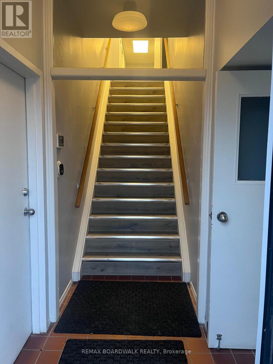30 - 174 COLONNADE ROAD