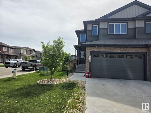 9150 COOPER CR SW SW Edmonton AB T6W3K9