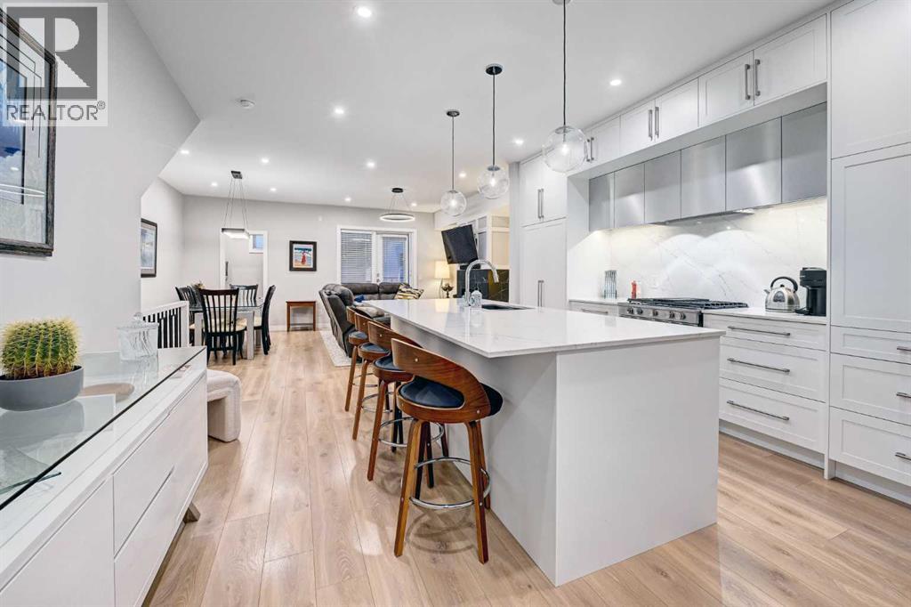 205, 830 78 Street SW