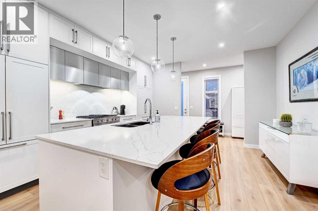 205, 830 78 Street SW